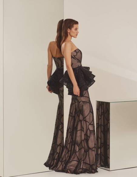 Robe longue de fête en dentelle noire avec surjupe