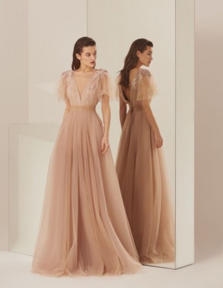Robe longue de fête en tulle rose poudré