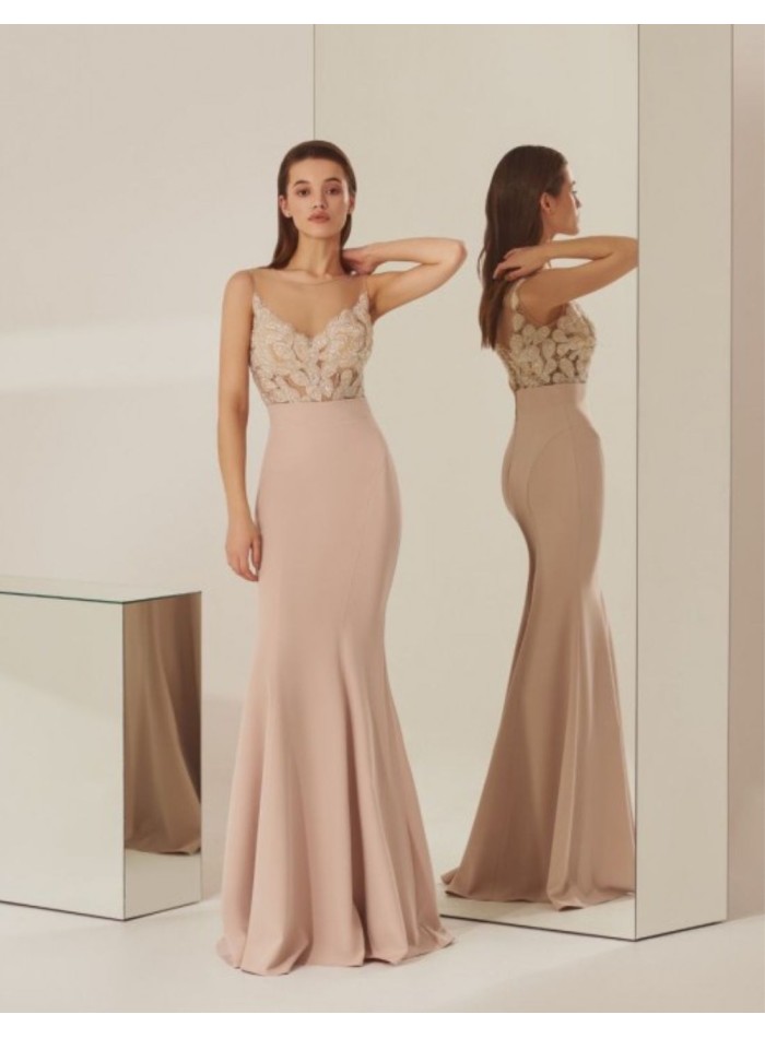 Robe de soirée rose poudré avec dentelle pailletée