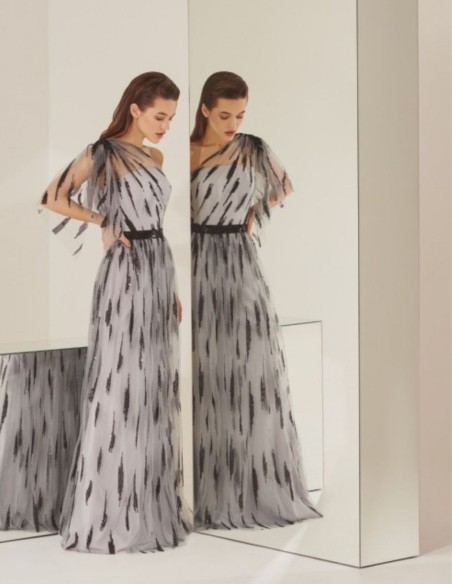 Robe longue asymétrique avec tulle imprimé