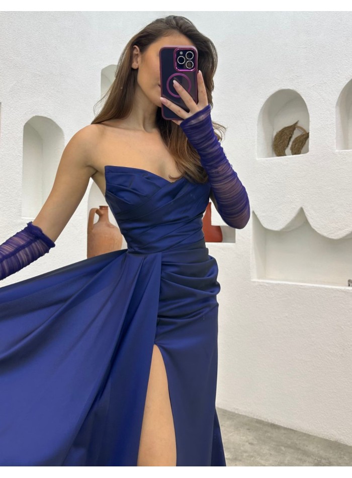 Strapless long evening dress with sleeves