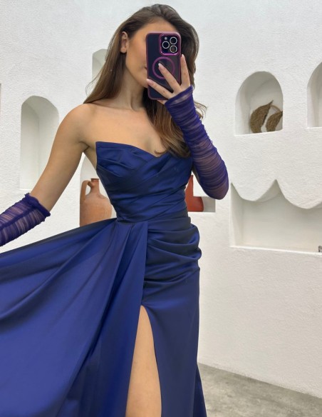 Robe longue de soirée sans bretelles avec manches