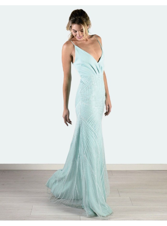 Long dress with mermaid silhouette fantasy tulle skirt
