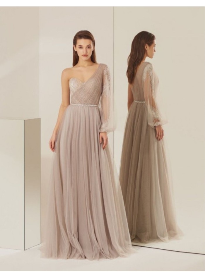 Robe longue asymétrique avec jupe en tulle