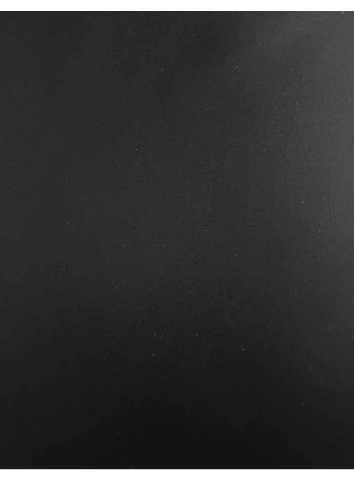 vestido de fiesta con pedreria en los hombros.