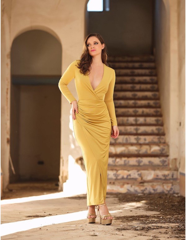 vestido midi de fiesta de punto para invitadas.