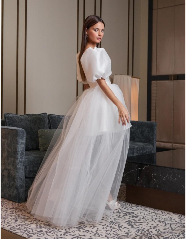 Shopping de vestidos de novia para una boda civil