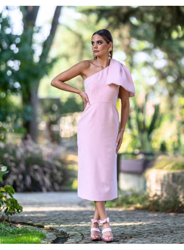 Pale pink cocktail dress with asymmetric neckline and maxi bow