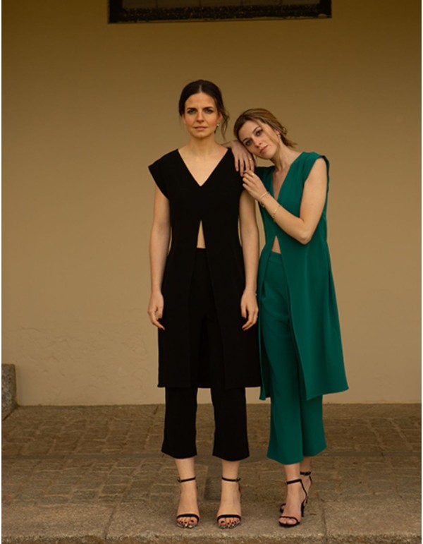 Pantalon midi noir à taille haute avec pinces