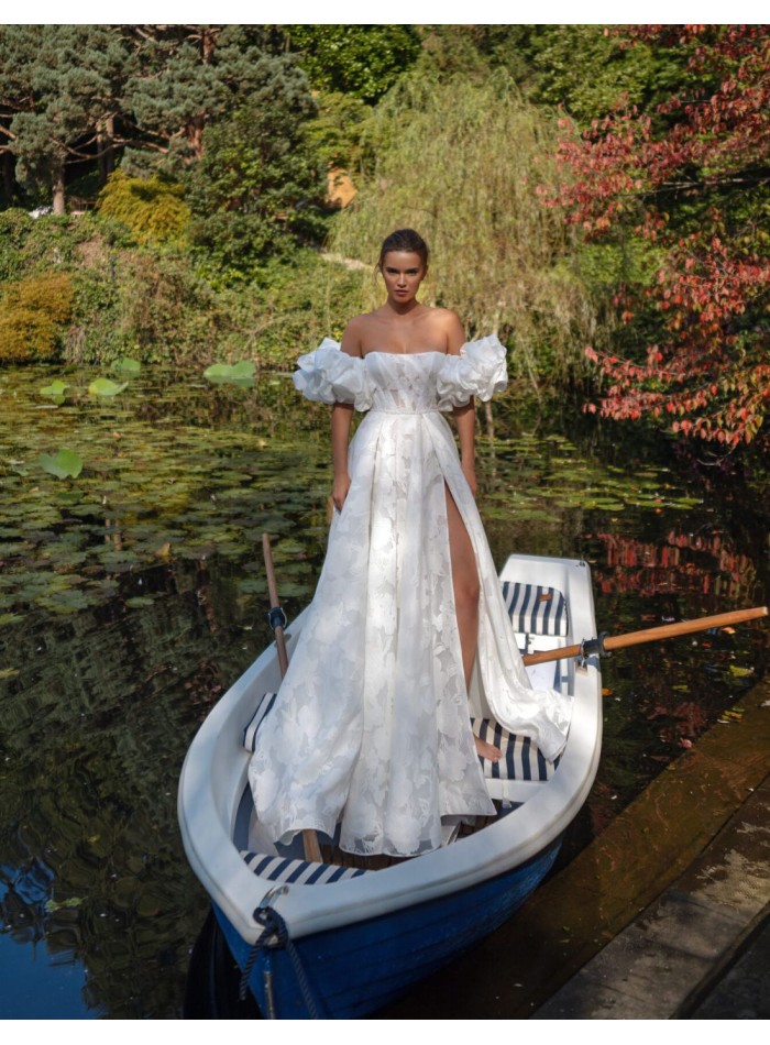 Robe de mariée ivoire à encolure droite, dos en...