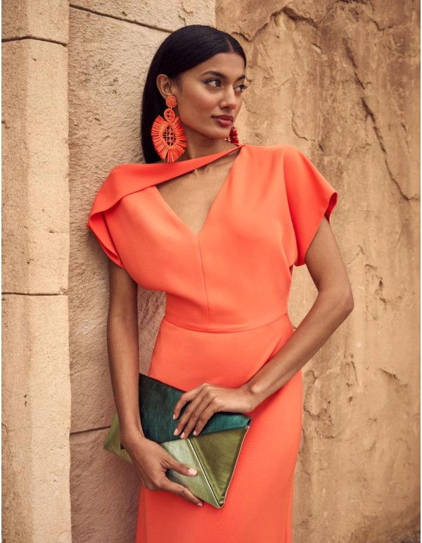 Vestido midi de fiesta naranja para invitadas. 2
