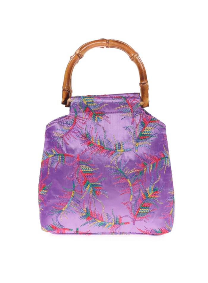 Sac brodé en satin