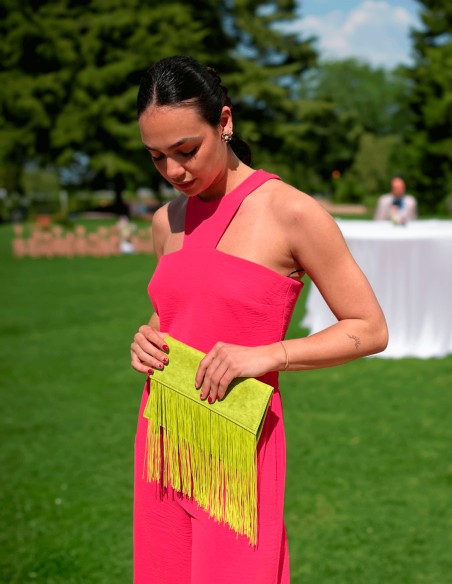 Cartera de mano de antelina con flecos invitada