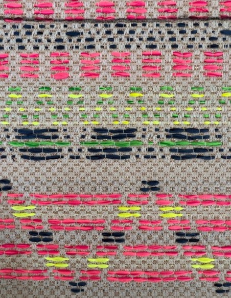 Falda corta de fiesta de talle alto para invitadas. Falda corta de fiesta de talle alto para invitadas.