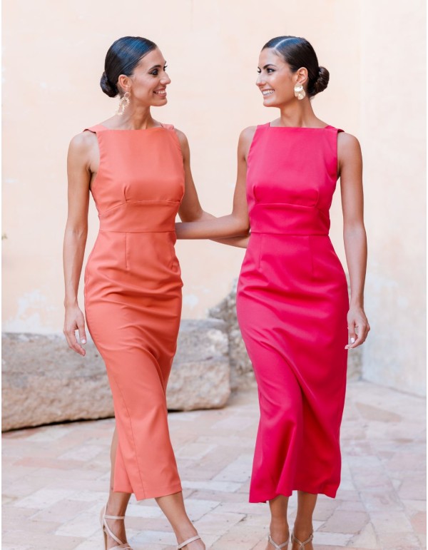 Robe de soirée midi sans manches avec dos ouvert