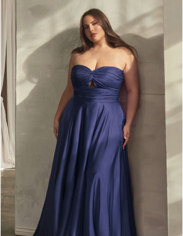 Vestido de fiesta largo satinado con escote corazón drapeado