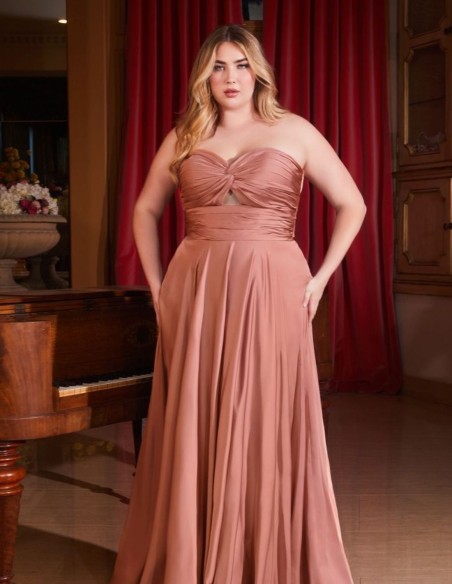 Robe longue de fête en satin avec encolure cache-coeur drapée