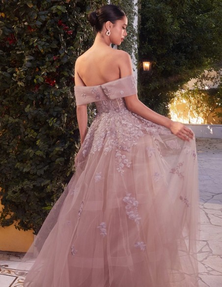 Vestido de fiesta largo con bordado de flores y escote corazón con fajín extraíble