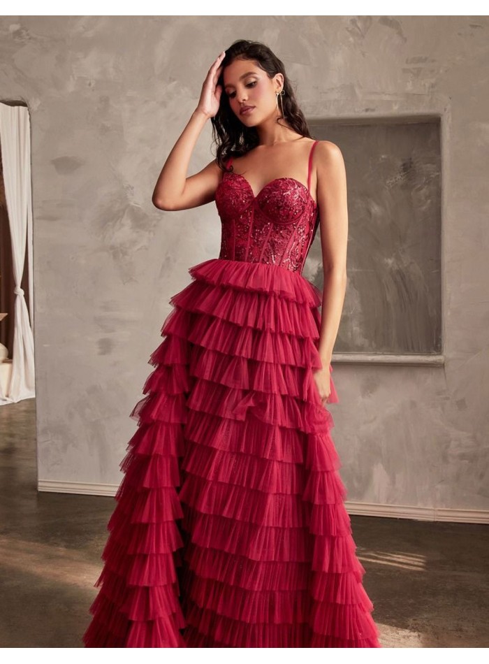 Robe longue de fête avec corsage en dentelle et jupe à volants