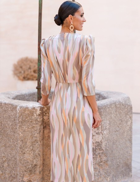 Vestido de fiesta midi con manga francesa y estampado pastel