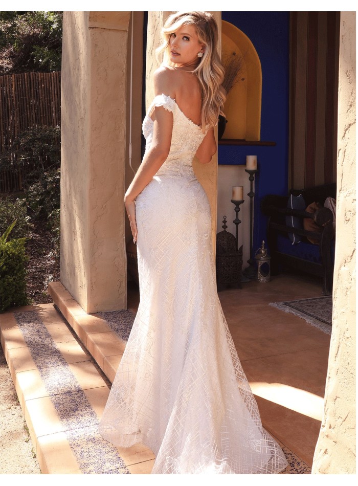 Wedding gown with mermaid cut and bandeau neckline