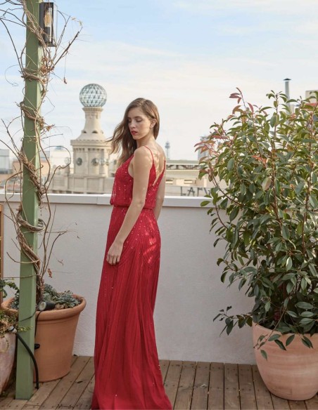Robe de soirée longue avec strass et décolleté dans le dos