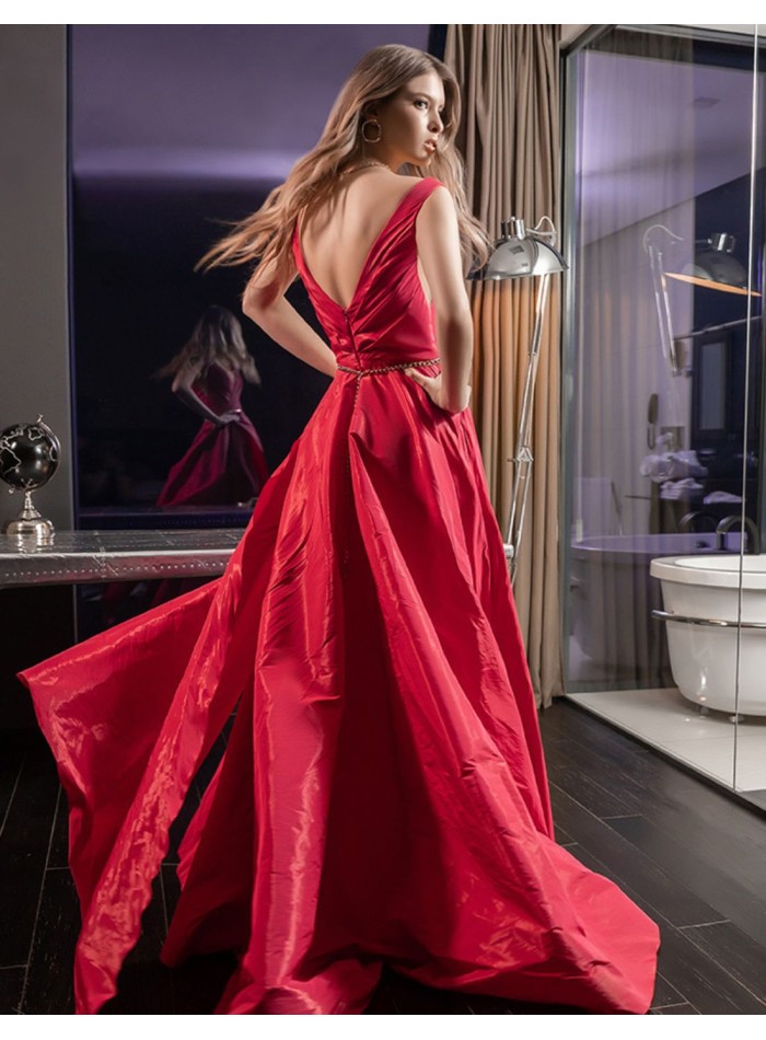 Side slit party dress with gathered bodice| INVITADISIMA