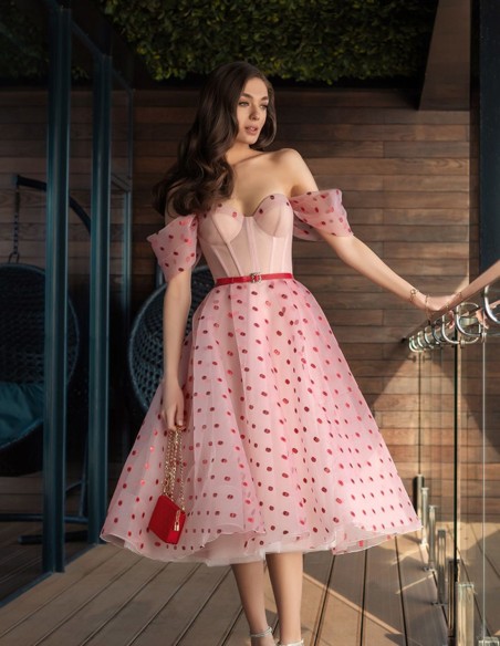 Robe de soirée midi en tulle avec détails à pois et corset