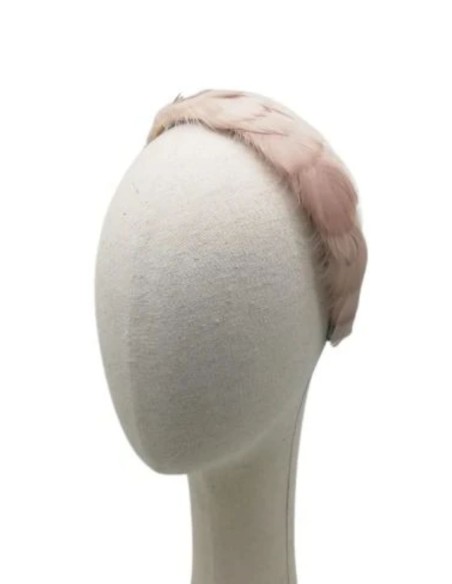 Diadema de terciopelo con plumas naturales
