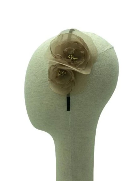 Fine headband with organza flowers and feathers