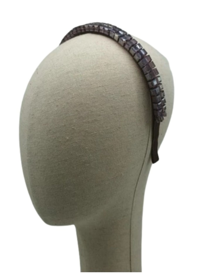 Party headband with stones
