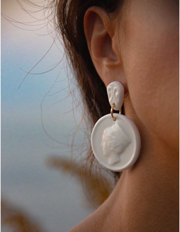 Boucle d'oreilles longue médaille de Cibeles en céramique... 2