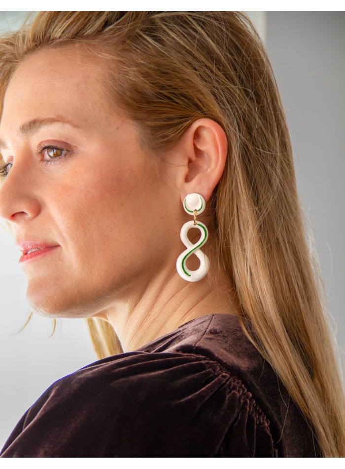 Boucle d'oreilles infini en céramique émaillée...