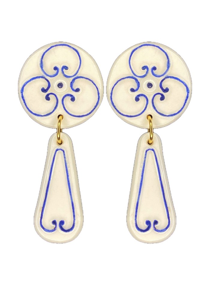 Boucle d'oreilles longues en porcelaine peinte bleue