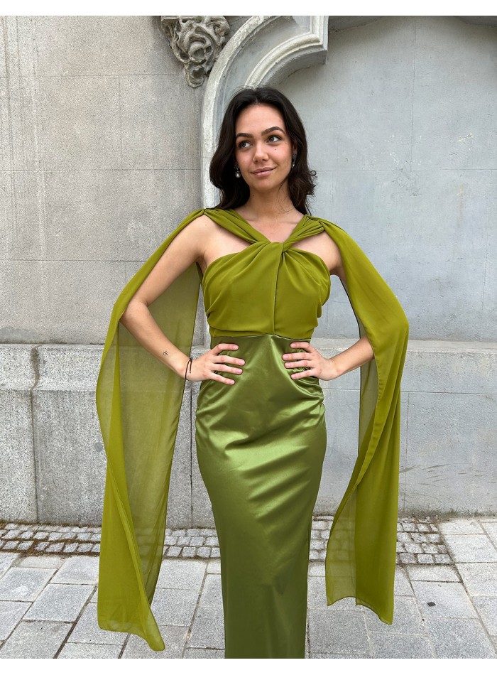 Robe de soirée midi en satin avec manches...