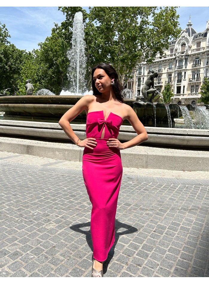 robe longue sans bretelles avec nœud sur le devant