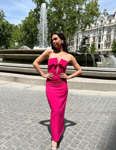 robe longue sans bretelles avec nœud sur le devant