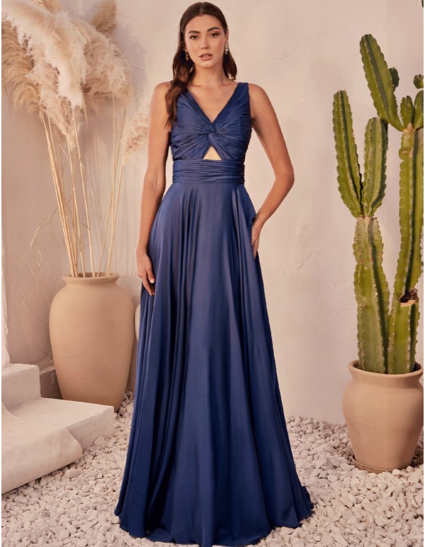 Robe longue de fête en satin avec encolure drapée à...