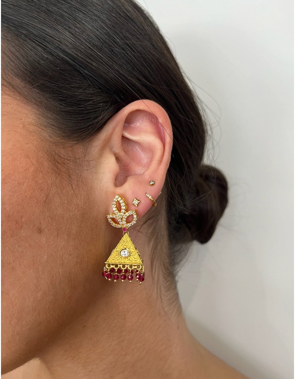 Pendientes de fiesta estilo pirámide con cristales rosas