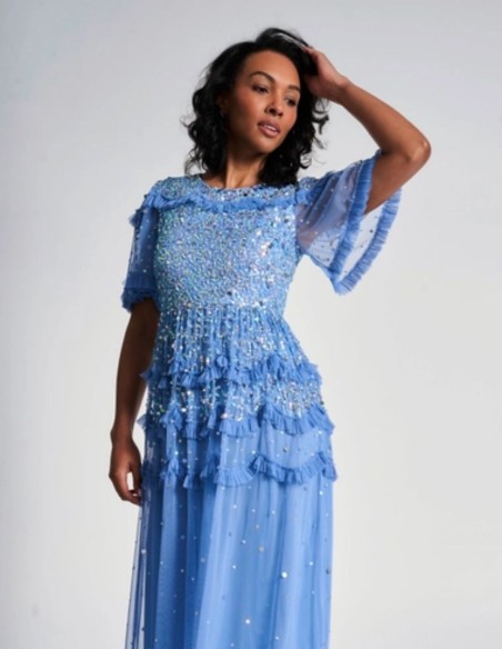 Robe longue de fête avec mini volants et sequins bleus