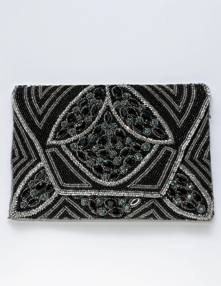 Cartera de mano de pedrería en tono negro con cristales