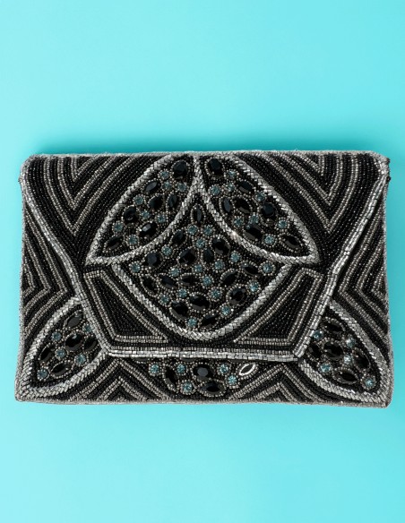 Cartera de mano de pedrería en tono negro con cristales