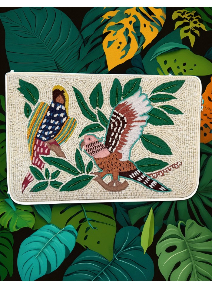 Cartera de mano con pájaros bordados a mano