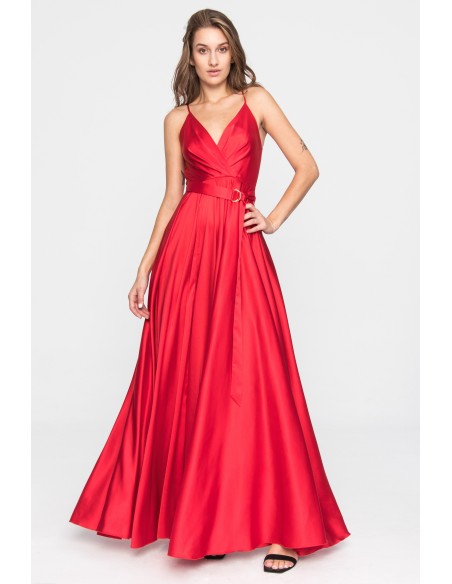 Long red party dress with spaghetti straps and flounced skirt
