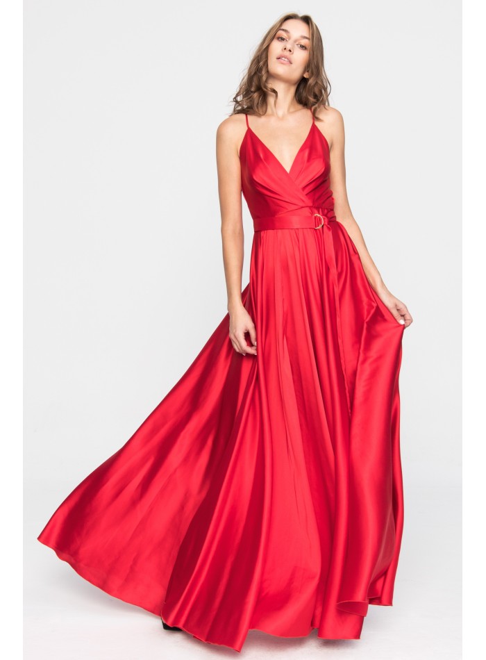 Long red party dress with spaghetti straps and flounced skirt