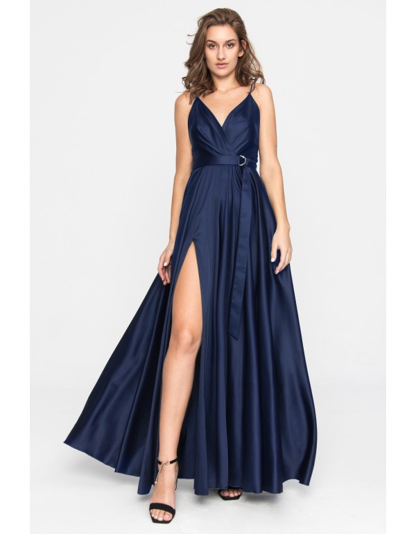 Vestido de fiesta azul satinado largo con escote cruzado