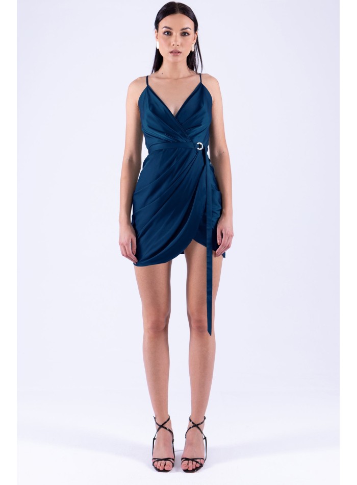 Robe courte en satin bleu marine avec ceinture