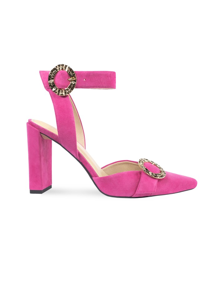 Square heel sandal in fuchsia color with golden details