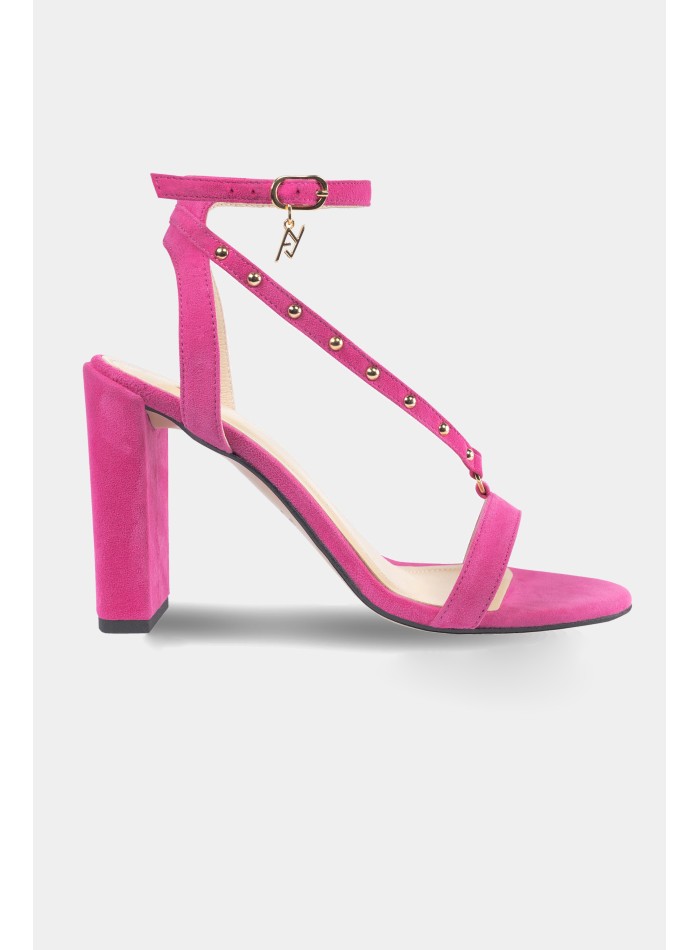 Square heel sandal in fuchsia color with golden details