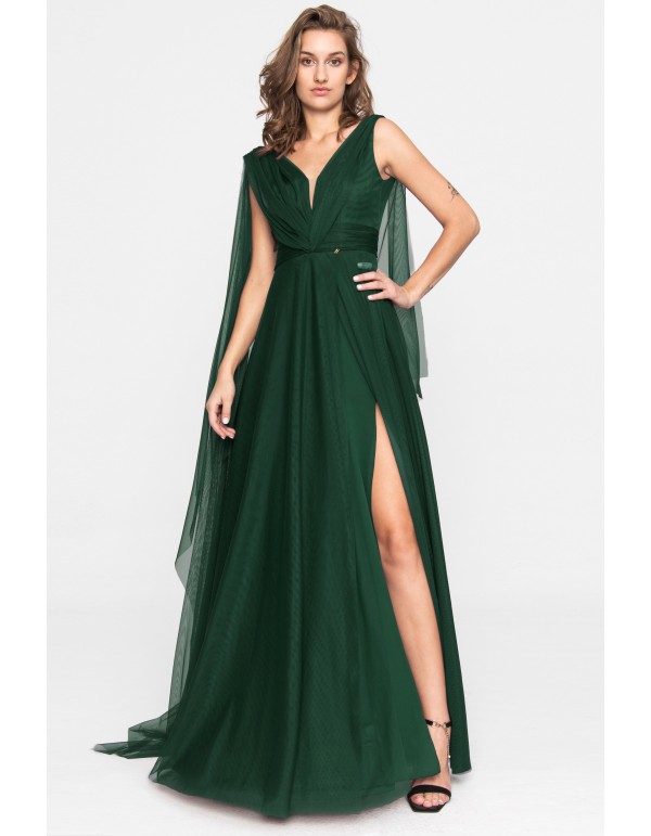 Long evening dress in emerald green tulle with slit